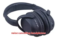 noise cancelling headphones